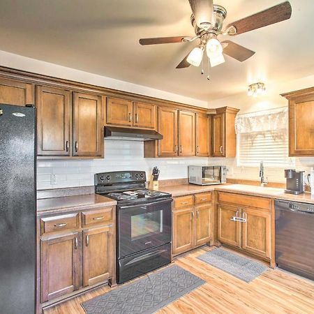 فيلا Charming Springfield Escape With Furnished Deck المظهر الخارجي الصورة